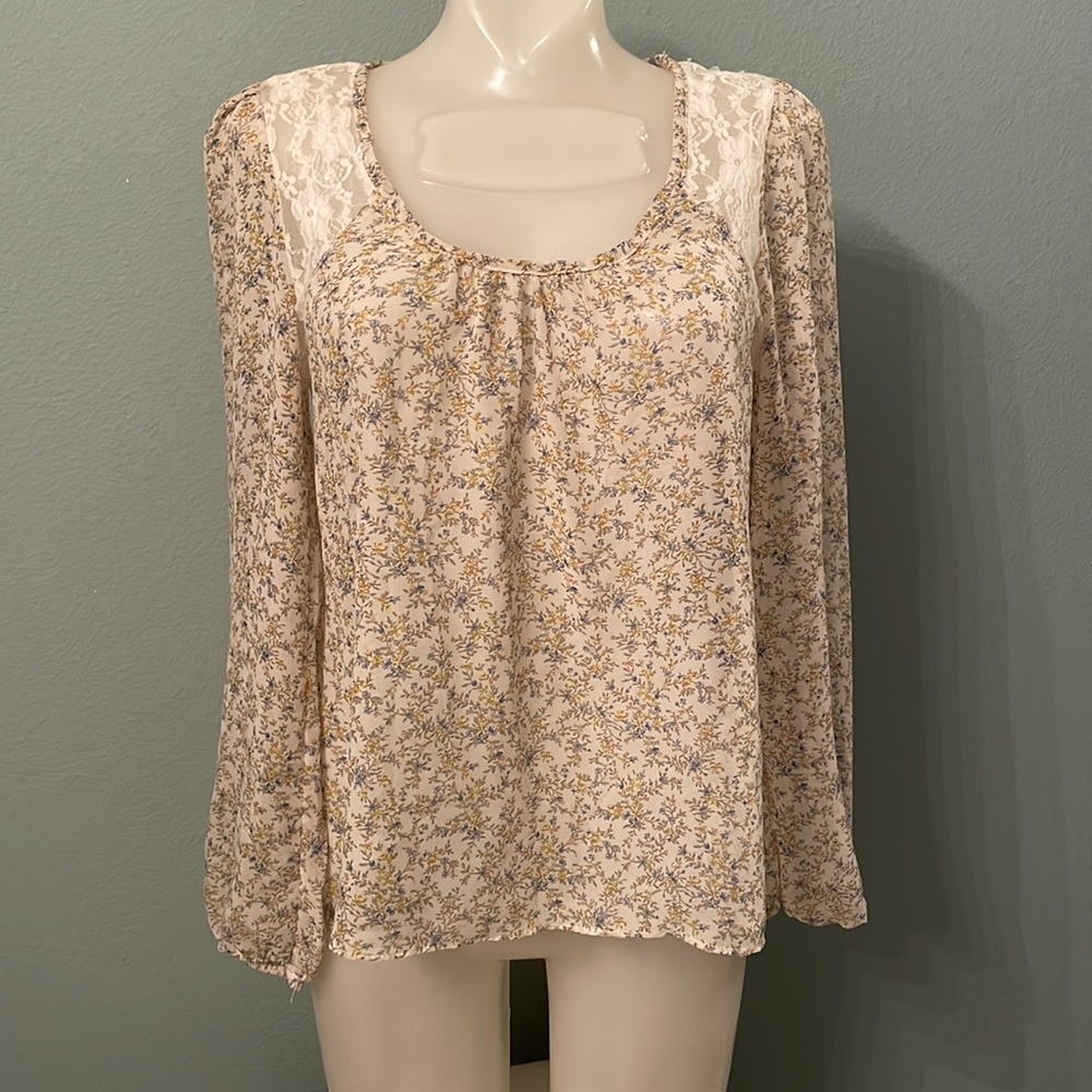 Mimi Chica Floral Lace Long Sleeve Top Size XS